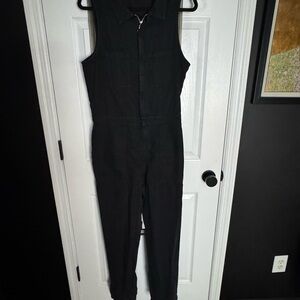 Black Sleeveless Jumpsuit